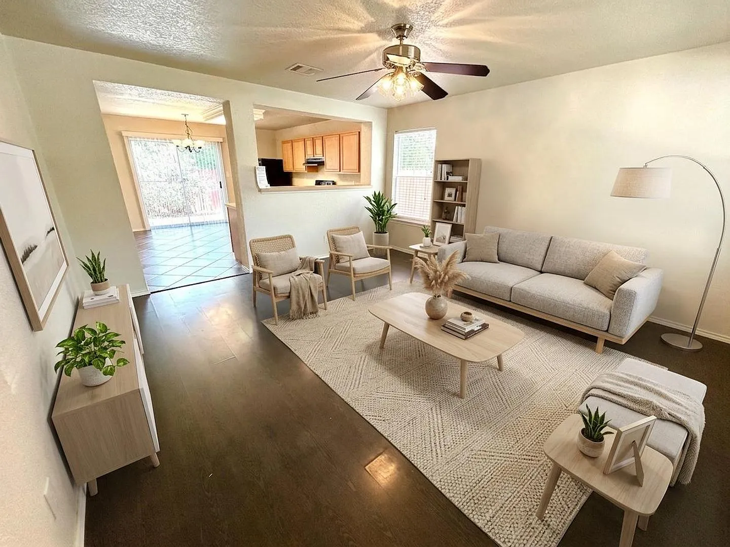 *Move In Special* Move-In Ready | Washer & Dryer Included + Google Fiber Located Near Utsa! — Photo 3
