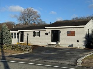 122 Greenville Rd, North Smithfield, RI 02896