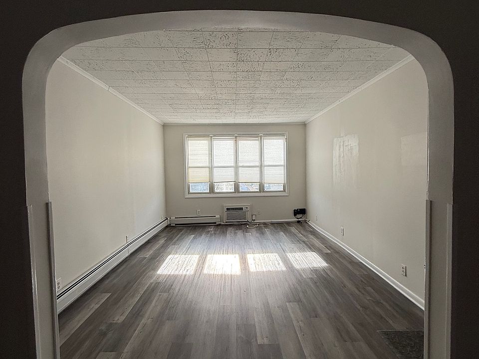 1st image of 351 Lake Ave Floor 2