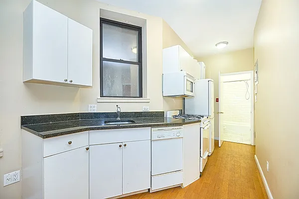 Rented by Keller Williams NYC | media 4
