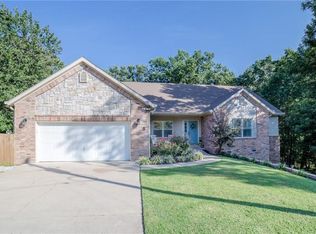 5 S Brent Ln, Bella Vista, AR 72714
