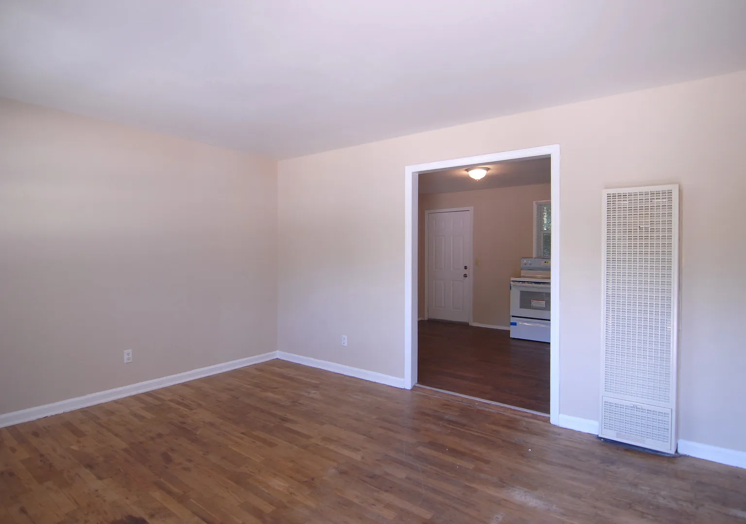 1018 Dillard St. — Photo 2