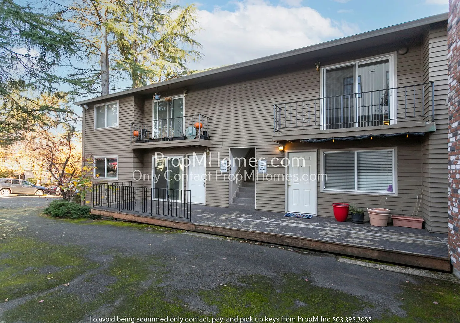 Charming Two Bedroom Unit in Multnomah Village! — Photo 2
