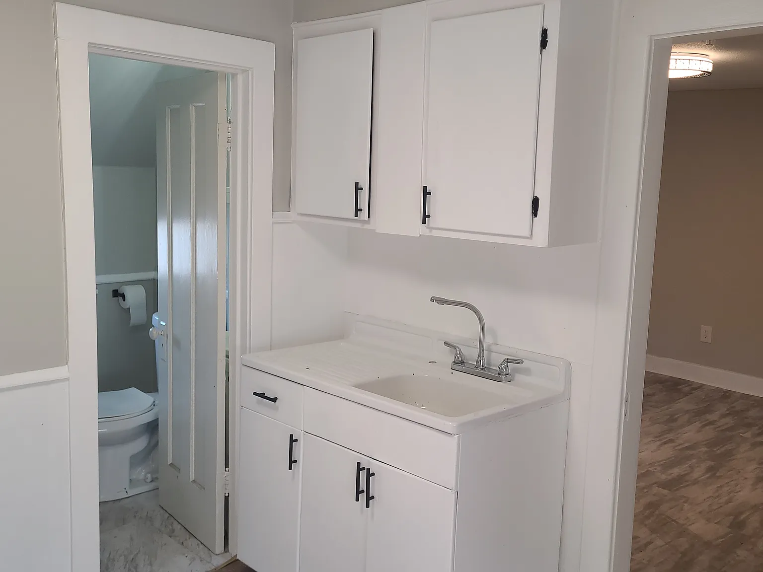 2 bed, 1000 sqft, $1,200 — Photo 4