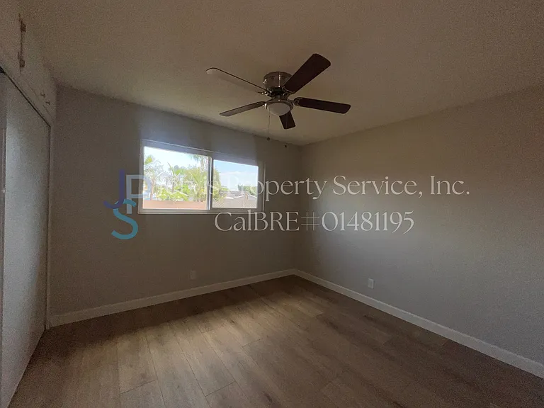 8128 Orange St — Photo 11