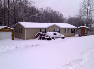 121 Farmhouse Rd, Marietta, SC 29661