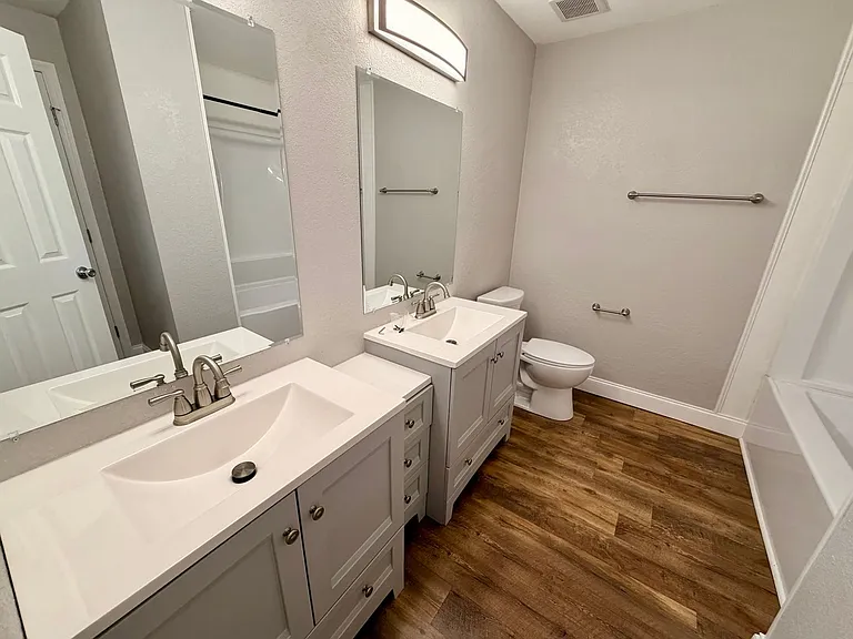 190 Moonstone Ct — Photo 31