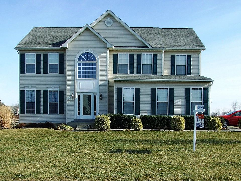 1st image of 404 Barley Ct
