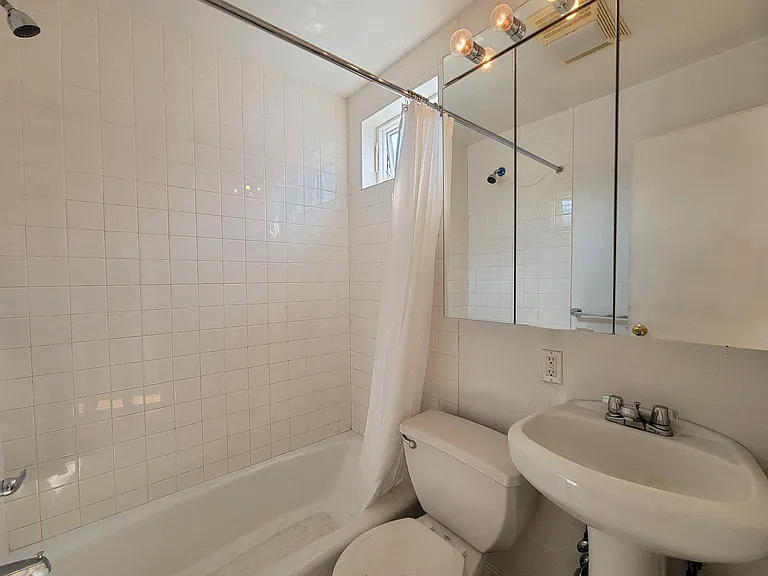 225 E 96th St #6RPH — Photo 5