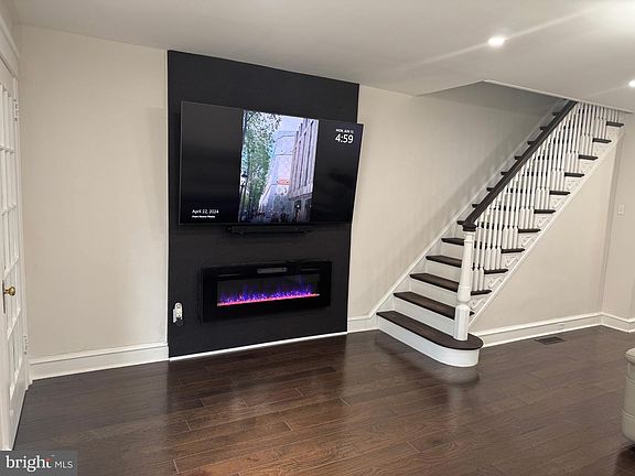 4th image of 1856 Mohican St
