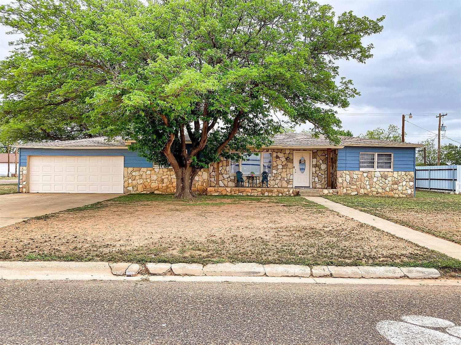 2228 N 4th St, Tahoka, TX 79373 Zillow