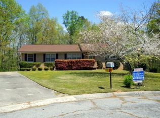 1086 Pine Knoll Ct, Macon, GA 31204