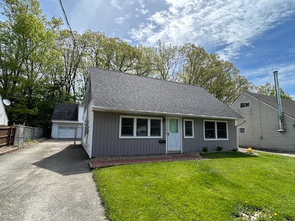 175 Oak Knoll St, Niles, OH 44446