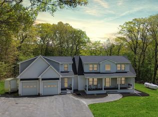 8 Clydesdale Ave, Pelham, NH 03076