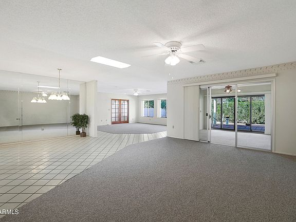 3rd image of 10923 W Camelot Cir
