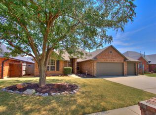 10604 NW 38th St, Yukon, OK 73099