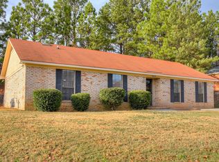 3850 Crest Dr, Hephzibah, GA 30815