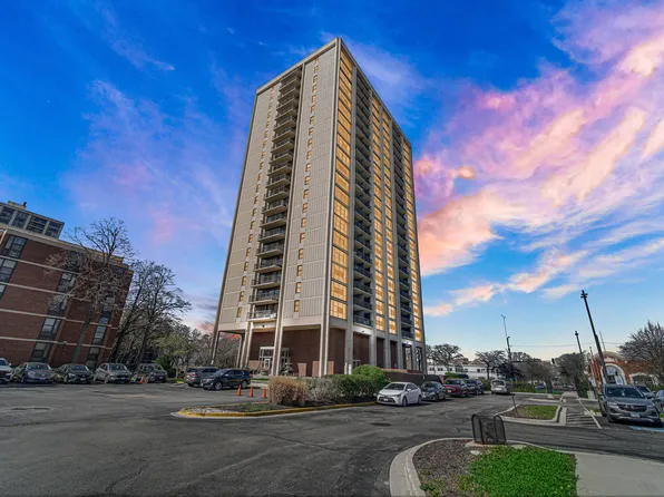 2901 S Michigan Ave APT 1702, Chicago, IL 60616