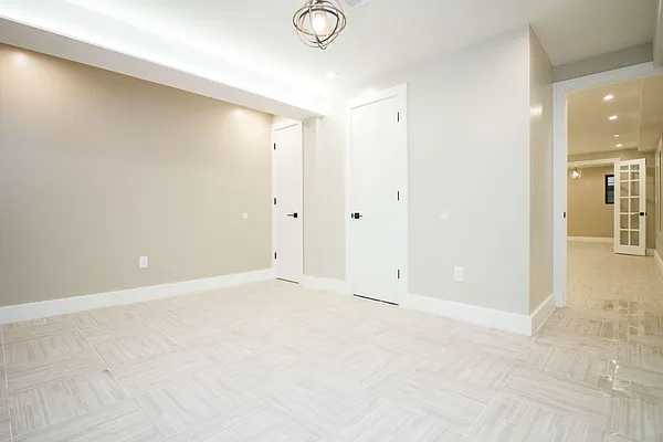 Rented by Nooklyn NYC LLC | media 53