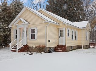 21 Healy Rd, Worcester, MA 01603