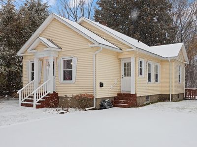 21 Healy Rd, Worcester, MA, 01603