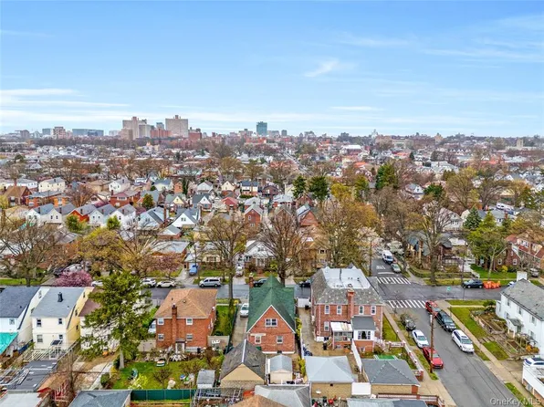 140-50 Quince Avenue image 8 of 10