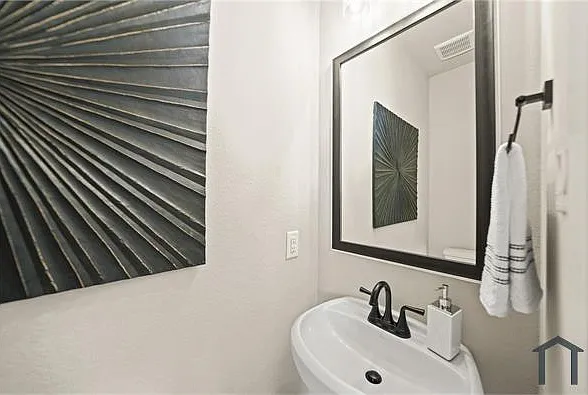 1631 Rustling Creek Dr — Photo 5