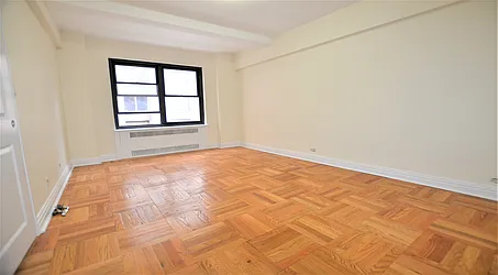 Rented by Manhattan Realty Group