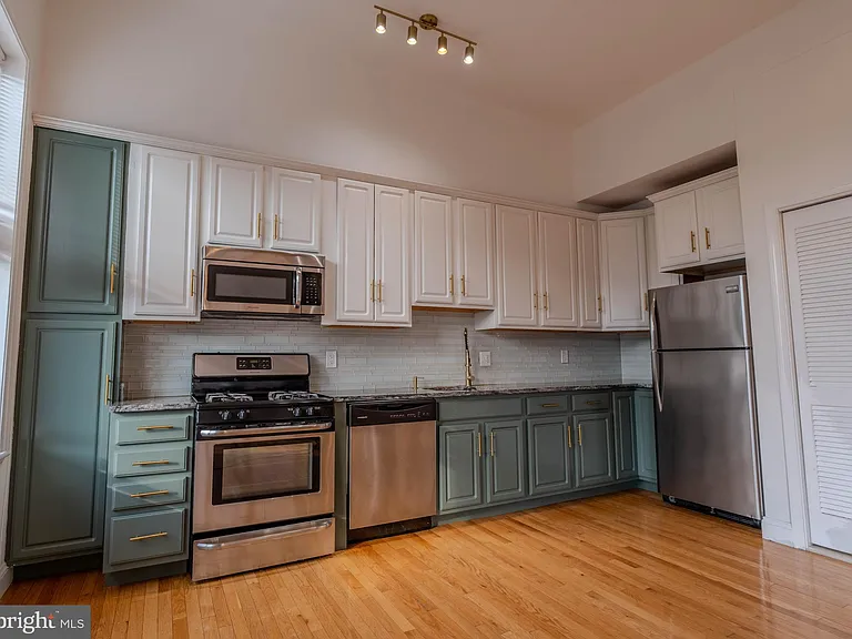 1629 L St NE #305 — Photo 9