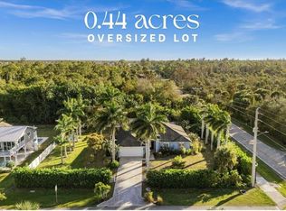 4 Colonial Dr, Naples, FL 34112