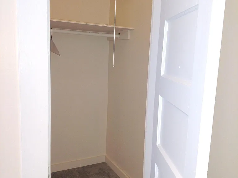 212 Dianne St — Photo 10