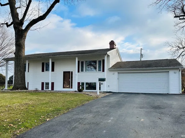 1808 Oakwood Dr, Rochester, IN 46975