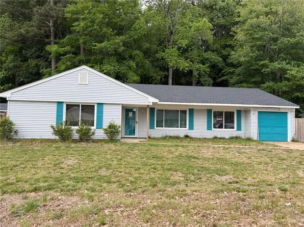 2460 Enchanted Forest Ln, Virginia Beach, VA 23453