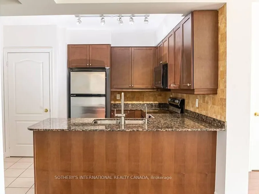 100 Promenade Cir — Photo 4