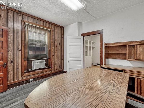 denver-colorado-444454095 picture