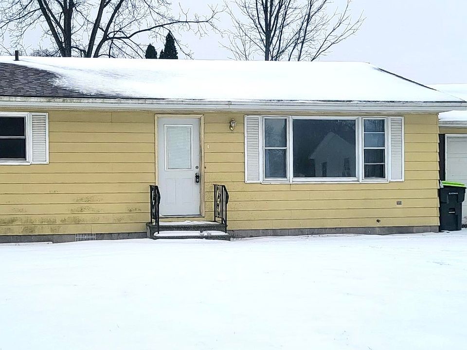 1st image of 214 E 6th St