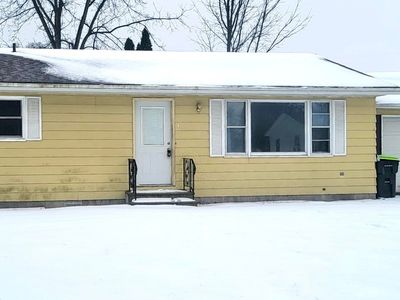 214 E 6th St, Pinconning, MI, 48650