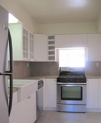 New kitchen and appliances