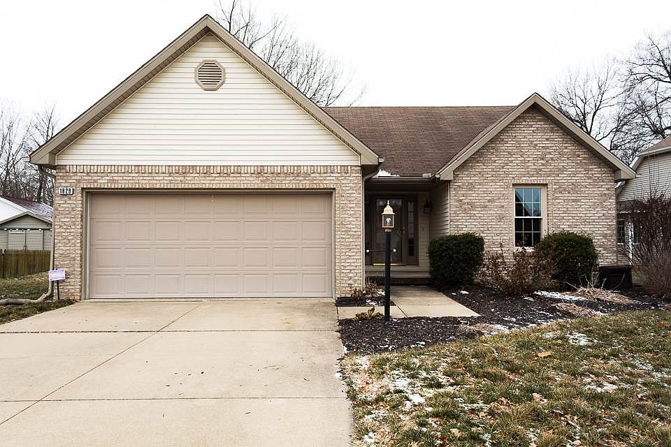 1st image of 1829 Pin Oak Ct