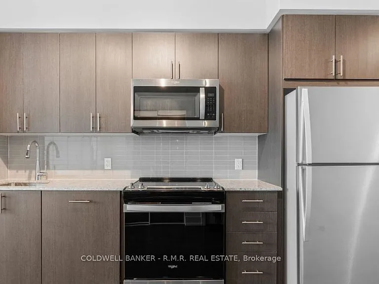 2550 Simcoe St N #2304 — Photo 5