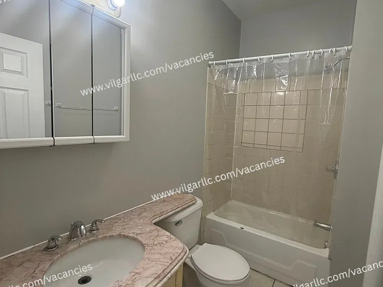 5634 Claude Ave — Photo 12