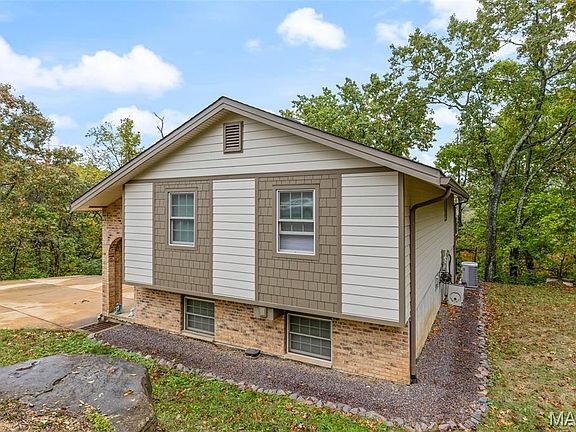 3rd image of 3600 Antonia Woods Dr