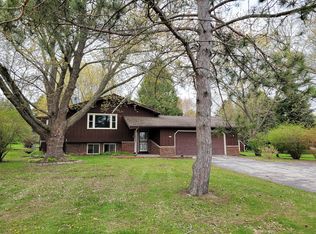 2829 Farview Dr, Richfield, WI 53076
