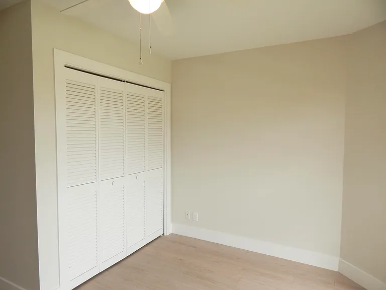 22864 Marbella Cir — Photo 23