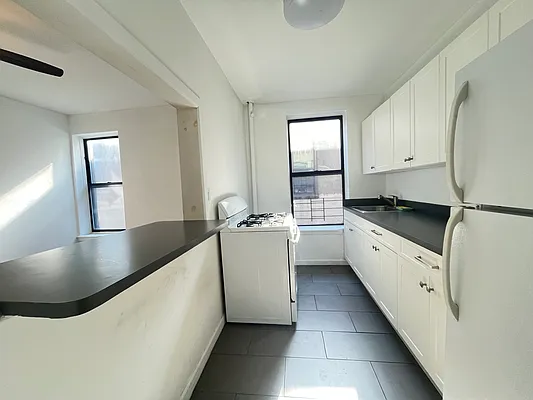 Rented by Bohemia Realty Group | media 3