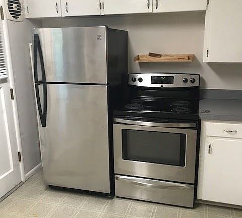 3rd image of 3261 Franklin Ave E APT 8