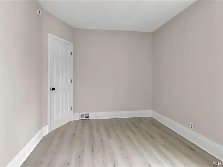 2514 Delaware Ave #1 — Photo 28
