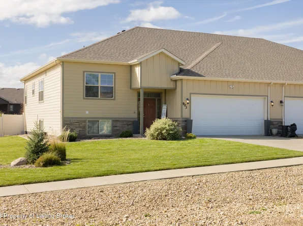 903 22nd Ave E, Dickinson, ND 58601