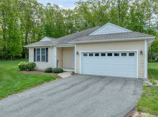47 Whiting Farms Ln UNIT 47, Niantic, CT 06357