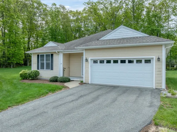 47 Whiting Farms Lane #47, East Lyme, CT 06357